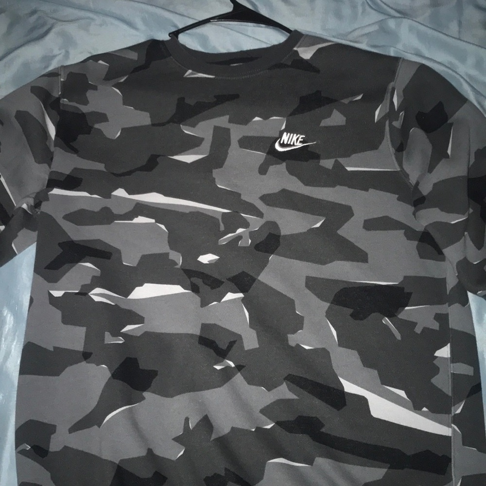 Nike sweater